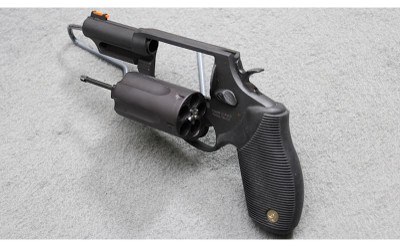 Taurus ~ The Judge ~ .45 Colt/.410 Bore - Image 2 of 3