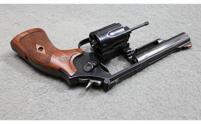 Smith & Wesson ~ 19-9 Combat Magnum~ .357 Magnum - Image 3 of 3