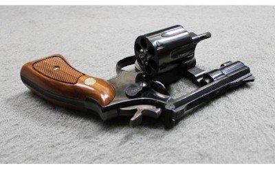 Smih & Wesson ~ 15-3 ~ .38 S&W Special - Image 3 of 5