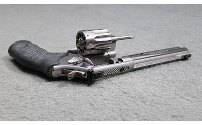 Smith & Wesson ~ 617-6 ~ .22 Long Rifle - Image 3 of 4
