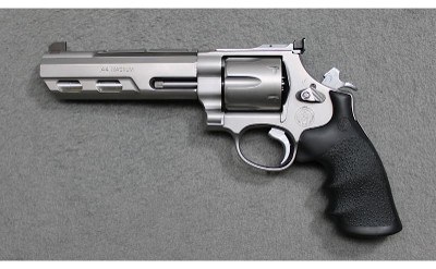 Smith & Wesson ~ 629-6 ~ .44 Magnum - Image 2 of 4