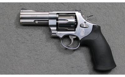 Smith & Wesson ~ 610-3 ~ 10mm - Image 2 of 7