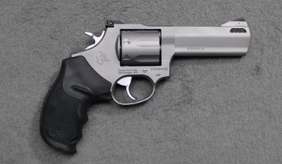 Taurus ~ 627 Tracker ~ .357 Magnum - Image 1 of 6