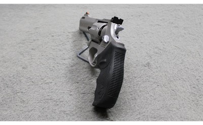 Taurus ~ 627 Tracker ~ .357 Magnum - Image 4 of 6