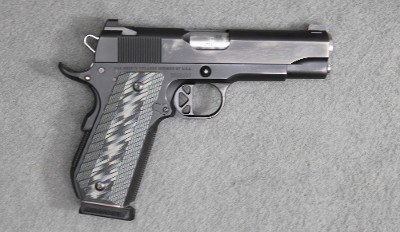Dan Wesson ~ Valor Bobtail ~ .45 Auto - Image 1 of 4