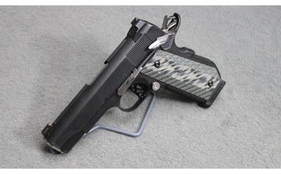 Dan Wesson ~ Valor Bobtail ~ .45 Auto - Image 4 of 4