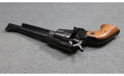 Ruger ~ New Model Blackhawk ~ .41 Magnum - Image 3 of 3