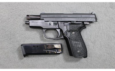 Sig Sauer ~ P229 ~ .40 S&W - Image 2 of 3