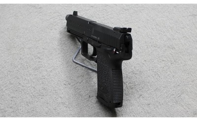 HK ~ USP Tactical ~ 9mm Luger - Image 4 of 8