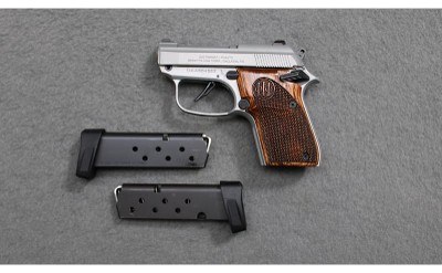 Beretta ~ 30X Tomcat ~ .32 Auto - Image 2 of 2