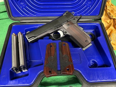 Dan Wesson Guardian Bobtail 38 Super pistol with extras - Image 6 of 10