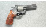 Smith & Wesson 329PD .44 Mag - 1 of 2