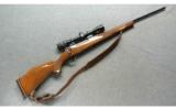 Weatherby Mark V Deluxe .300 Weatherby Magnum - 1 of 9