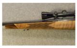 Weatherby Mark V Varmintmaster .224 Wby. - 6 of 9