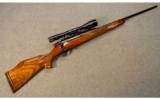 Weatherby Mark V Deluxe .257 WBY MAG - 1 of 9