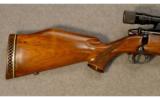 Weatherby Mark V Deluxe .300 WBY MAG - 3 of 9
