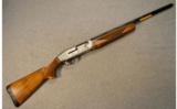 Browning Maxus Ultimate 12 Gauge - 1 of 9