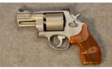 Smith & Wesson Performance Center 627-5 8 Shot - 2 of 3