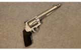 Smith & Wesson Performance Center Model 500 7.5 in. - 1 of 3