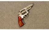 Ruger Redhawk .44 Mag
4 inch - 1 of 3