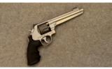 Smith & Wesson Performance Center 929 9mm - 1 of 2