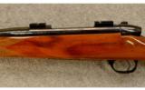 Weatherby Mark V Deluxe .270 Wby Mag - 5 of 9