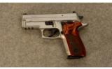Sig Sauer P229 Elite .40 S&W - 2 of 2