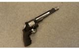 Smith & Wesson PC 629 .44 Magnum Hunter - 1 of 2