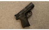 Smith & Wesson M&P40 Compact
.40 S&W - 1 of 2