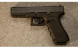 Glock 22 Gen 4.40 S&W - 2 of 2