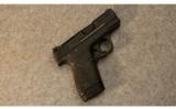Smith & Wesson M&P9 Shield9mm - 1 of 2