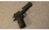 Browning 1911-380 Black Label - 1 of 2