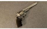 Ruger Redhawk
.44 Magnum - 1 of 2