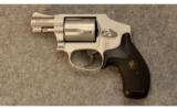 Smith & Wesson 642-1 Airweight .38 Spl. - 2 of 2