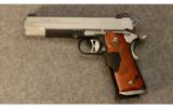 Sig Sauer 1911 Reverse Two-Tone
.45 ACP - 2 of 2