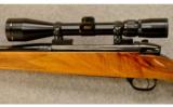 Weatherby Mark V Deluxe
.240 Wby. Mag. - 5 of 9