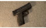 Smith & Wesson M&P40 Shield
.40 S&W - 1 of 2