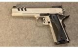 Smith & Wesson Performance Center ~ PC1911 ~ .45 ACP - 2 of 3