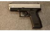 Springfield XD-40 Two-Tone
.40 S&W - 2 of 2