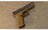 Glock 31
.357 Sig. with a .40 S&W Barrel - 1 of 2