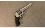 Smith & Wesson Performance Center Model 929 9mm - 1 of 3
