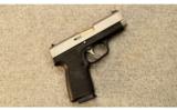 Kahr Arms CW40
.40 S&W - 1 of 2