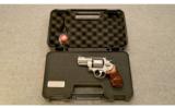 Smith & Wesson Performance Center Model 627
.357 Mag. - 3 of 3