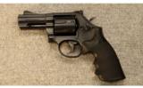 Smith & Wesson Performance Center Model 586 L-Comp
.357 - 2 of 2