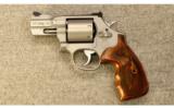 Smith & Wesson Performance Center Model 686
.357 Magnum - 2 of 3