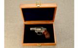 Smith & Wesson Engraved Model 640
.357 Mag. - 4 of 5