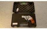 Smith & Wesson Performance Center ~ Model 627 ~ .357 Mag. - 3 of 3