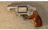 Smith & Wesson ~ Engraved Model 640 ~ .357 Mag. - 2 of 5