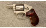 Smith & Wesson Model 642 Airweight
.38 Spl - 2 of 3