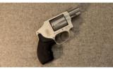Smith & Wesson Model 642 Airweight
.38 Special - 1 of 2